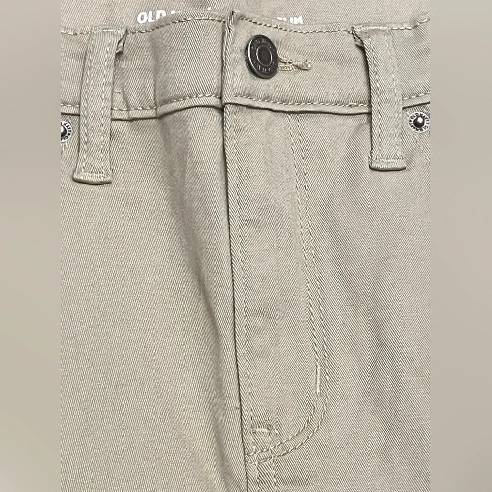 NWT Old Navy size‎ 16 360° Stretch Slim Built Jeans.